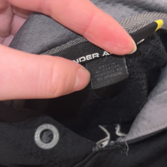 Under armor hoodie - Picture 2 of 2